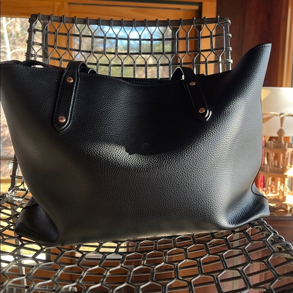 Coach Market Tote – Black Pebbled Leather w/ Deep Purple Interior - Picture 7 of 17